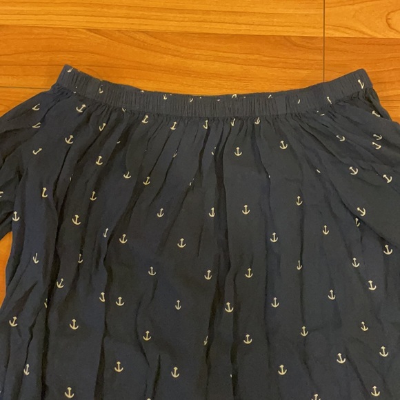 Off shoulder top - Picture 3 of 4